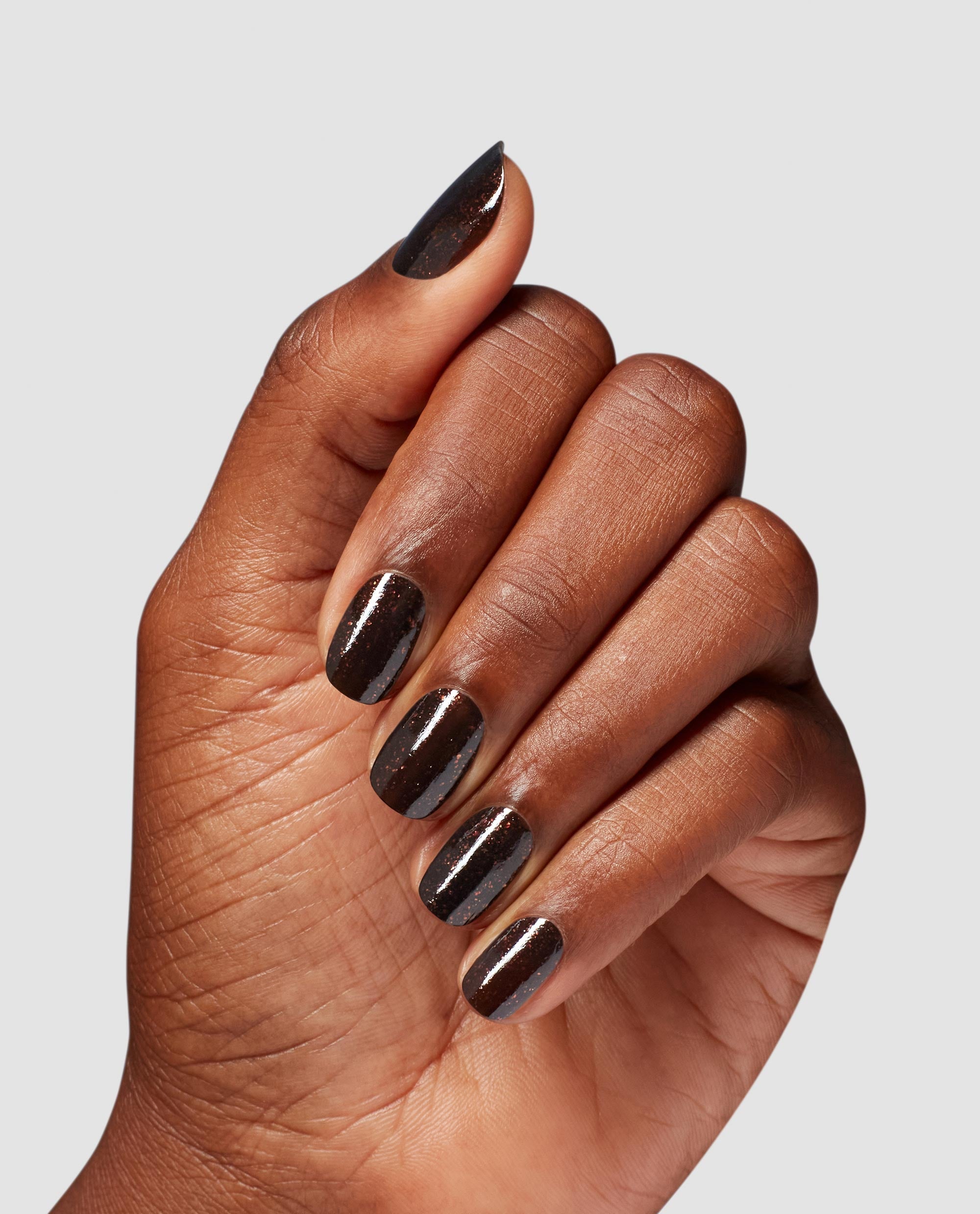 Grunge Queen Gel Nail Polish Mani